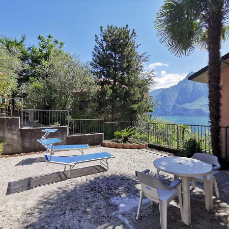 Appartamento Gelsomino Riva di Solto Exterior photo